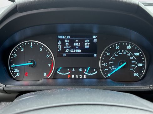 Used 2020 Ford EcoSport SE image 9