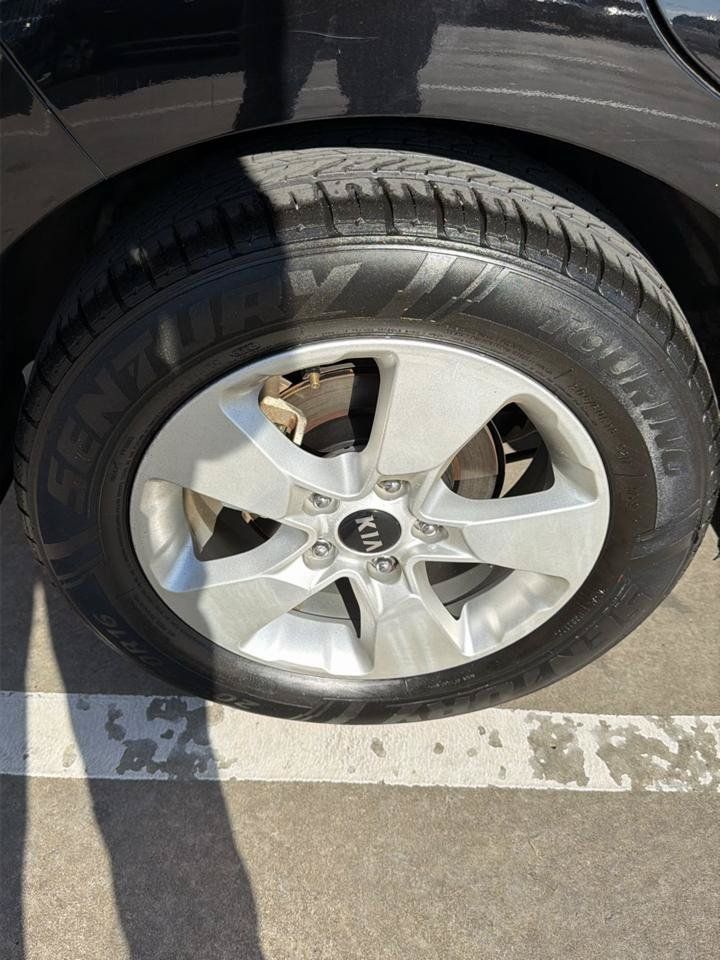 Used 2017 Kia Soul FWD image 35