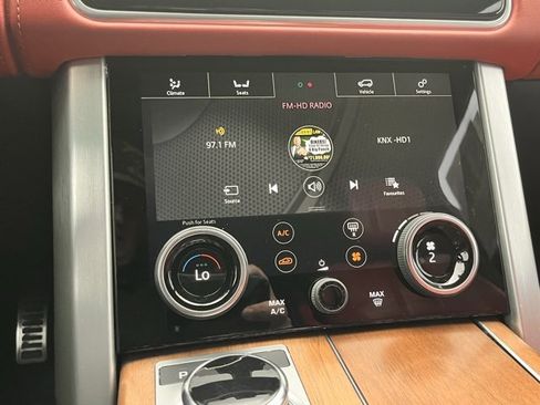 Used 2019 Land Rover Range Rover Long Wheelbase Autobiography image 18