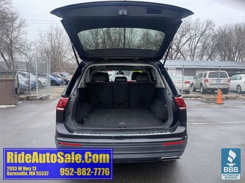 Used 2019 Volkswagen Tiguan SE w/ Panoramic Sunroof Package image 20