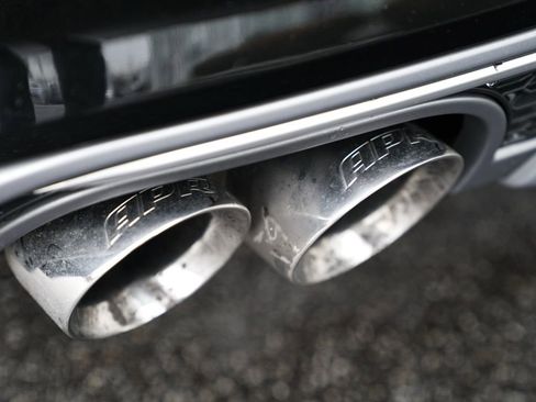 Used 2016 Audi S6 Prestige w/ Prestige Package image 16