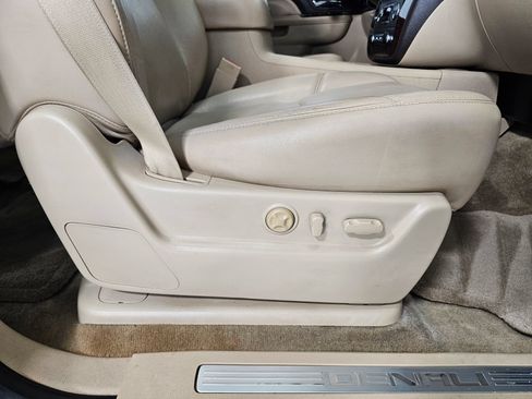 Used 2014 GMC Yukon Denali AWD/4WD image 41