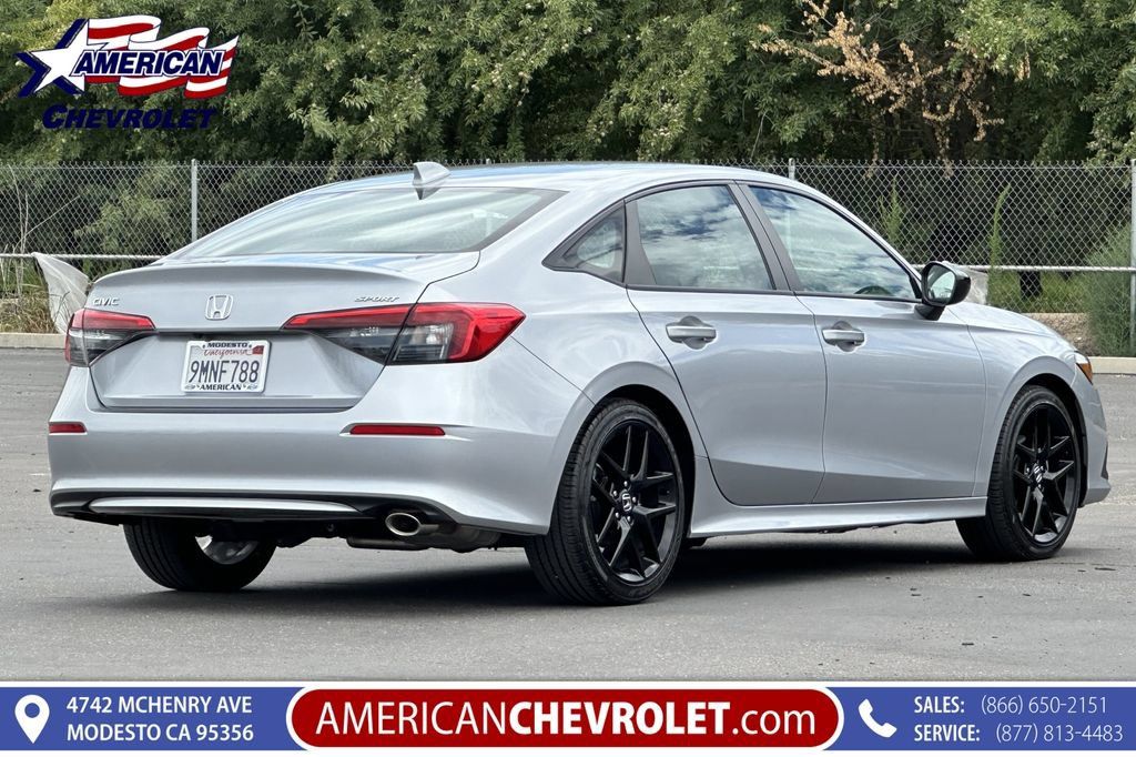 Used 2024 Honda Civic Sport image 4