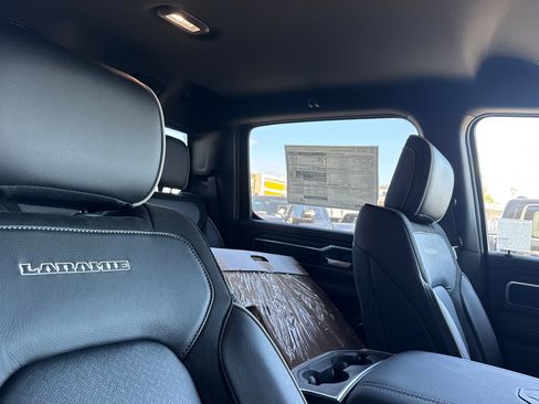 New 2026 RAM 1500 Laramie AWD/4WD image 15