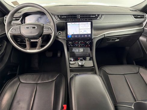 Used 2024 Jeep Grand Cherokee L Limited w/ Luxury Tech Group II image 22