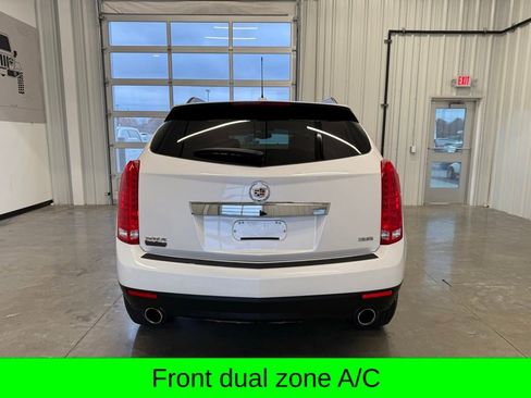 Used 2015 Cadillac SRX FWD image 4