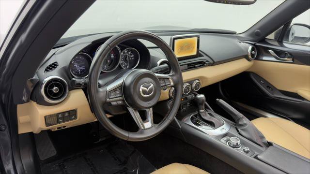 Used 2016 MAZDA MX-5 Miata Grand Touring RWD image 19