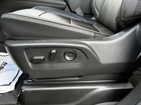 New 2026 Chevrolet Suburban High Country AWD/4WD image 6