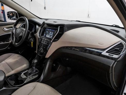 Used 2017 Hyundai Santa Fe Sport image 18