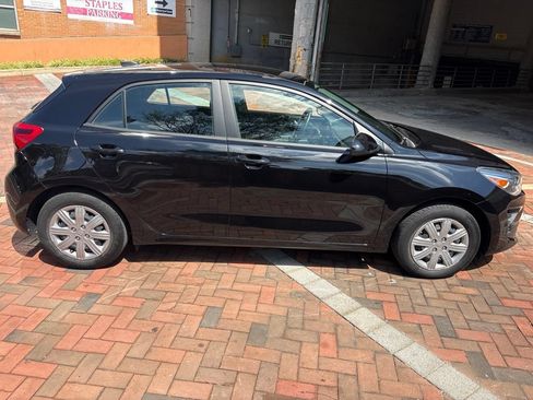 Certified 2022 Kia Rio S FWD image 2