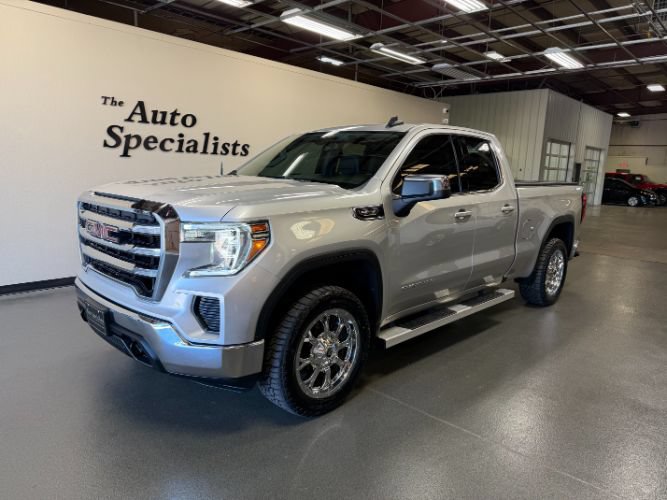 Used 2019 GMC Sierra 1500 SLE w/ SLE Value Package AWD/4WD image 1