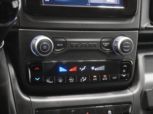 New 2026 RAM ProMaster 2500 w/ Convenience Group image 24