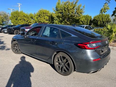 Used 2023 Honda Civic Sport Touring image 2