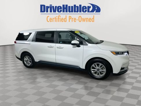 Used 2024 Kia Carnival LX image 8