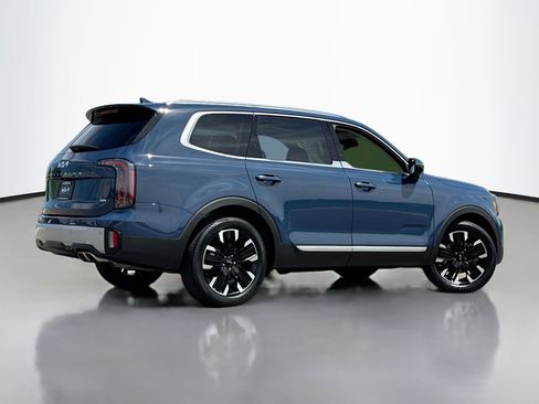 Used 2023 Kia Telluride SX Prestige AWD/4WD image 2