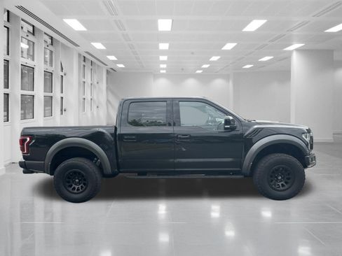 Used 2018 Ford F150 Raptor w/ Equipment Group 802A Luxury AWD/4WD image 4