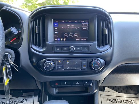 Used 2021 Chevrolet Colorado W/T w/ WT Convenience Package image 24