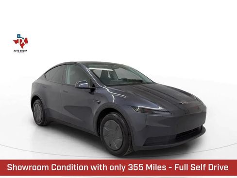 Used 2026 Tesla Model Y 2WD image 1