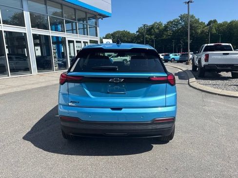 Used 2027 Chevrolet Bolt LT w/ Comfort Package FWD image 6