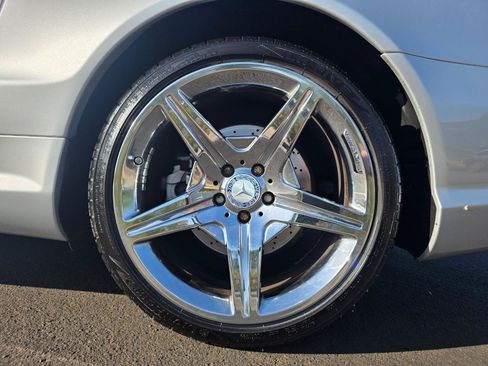 Used 2011 Mercedes-Benz SL 550 w/ Premium I Pkg image 18