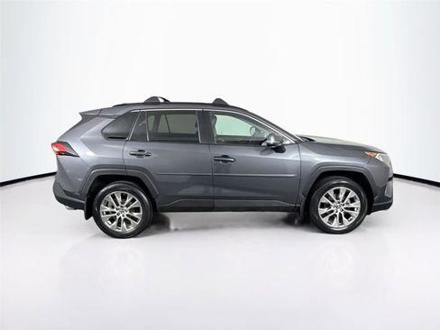 Certified 2020 Toyota RAV4 XLE Premium image 10