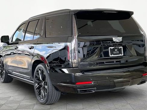 New 2026 Cadillac Escalade Platinum Sport w/ LPO, ONYX Package AWD/4WD image 4