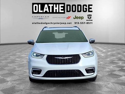 New 2026 Chrysler Pacifica Pinnacle image 31