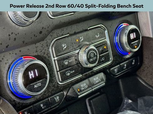 Used 2022 GMC Yukon XL SLT w/ SLT Luxury Package image 16