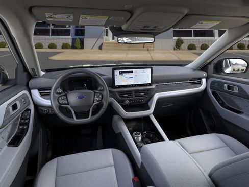 New 2026 Ford Explorer Platinum w/ LUX Leather Package image 9