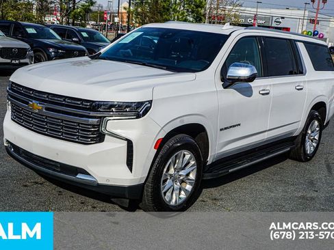 Used 2024 Chevrolet Suburban Premier RWD image 15