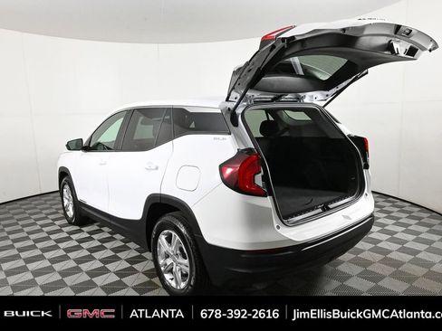 Certified 2024 GMC Terrain SLE image 30