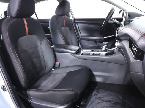 Used 2025 Nissan Sentra SR FWD image 41