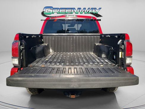 Used 2022 Toyota Tacoma TRD Sport w/ TRD Premium Sport Package image 7