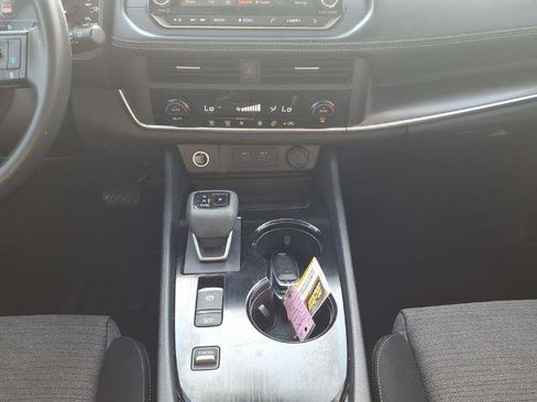Certified 2023 Nissan Rogue SV FWD image 11