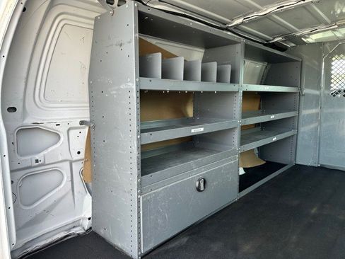 Used 2014 Ford E-250 and Econoline 250 w/ Power Group image 21