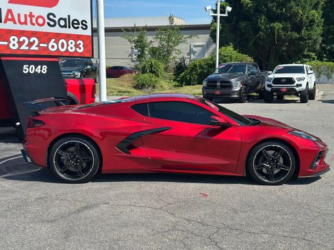Used 2021 Chevrolet Corvette Stingray Preferred Cpe w/ Z51 Performance Package RWD image 2