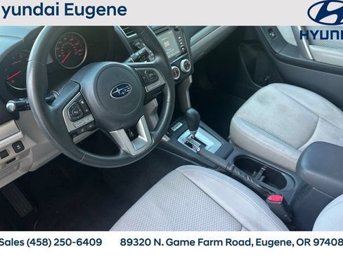 Used 2017 Subaru Forester 2.5i Premium w/ All-Weather Package AWD/4WD image 11