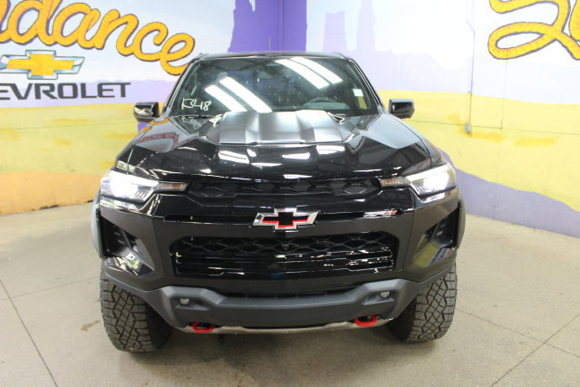 New 2026 Chevrolet Colorado ZR2 w/ Technology Package AWD/4WD image 3