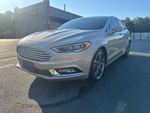 Used 2017 Ford Fusion Titanium AWD/4WD image 3