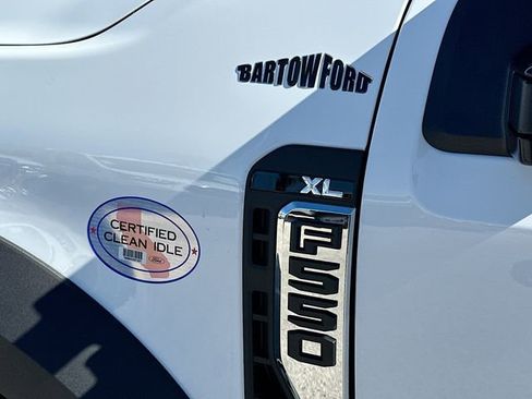 New 2026 Ford F550 4x4 Supercab Super Duty image 16