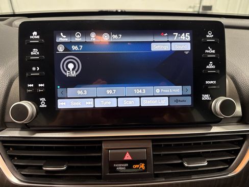 Used 2021 Honda Accord Touring image 26