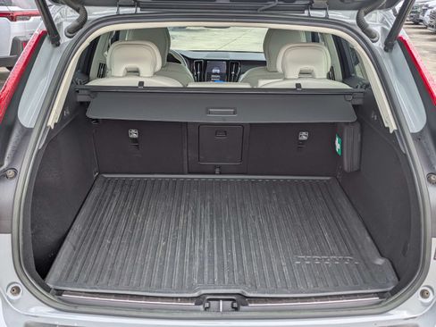 Used 2024 Volvo XC60 B5 Plus w/ Protection Package Premier AWD/4WD image 13