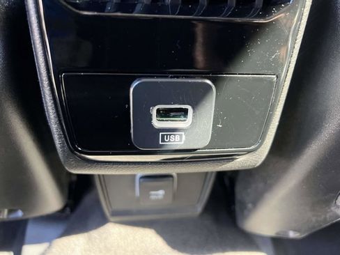 Used 2022 Jeep Compass Limited AWD/4WD image 12