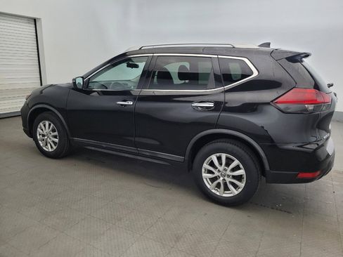 Used 2018 Nissan Rogue SV AWD/4WD image 3