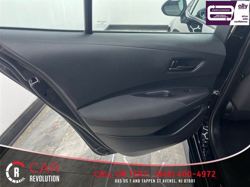 Used 2024 Toyota Corolla LE FWD image 40