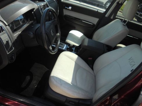 Used 2010 Mercury Mariner Premier AWD/4WD image 12