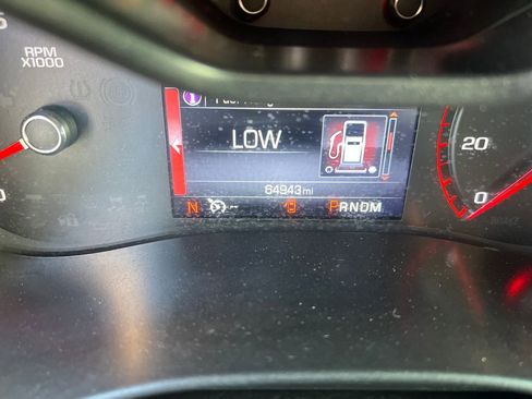 Used 2016 GMC Canyon SLE w/ All Terrain Package AWD/4WD image 18