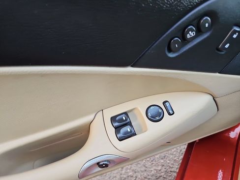 Used 2005 Chevrolet Corvette Coupe w/ Preferred Equipment Group RWD image 12