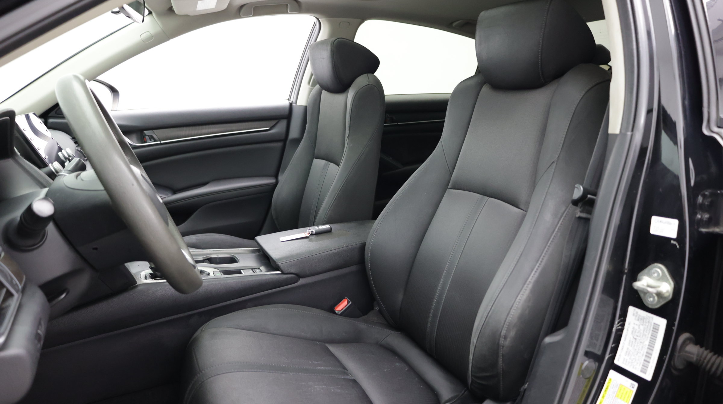 Used 2019 Honda Accord EX image 24