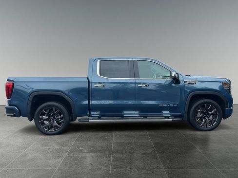Used 2024 GMC Sierra 1500 Denali AWD/4WD image 8
